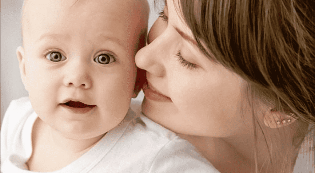 Designer Babies: The Reality and Myths of Genetic Optimization in Embryos 2 Designer babies concept — IVF embryo selection and genetic optimisation under a microscope