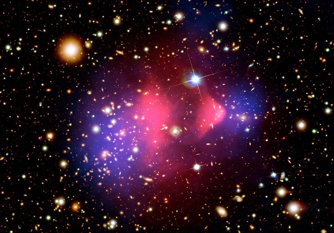 Dark matter halo surrounding a spiral galaxy